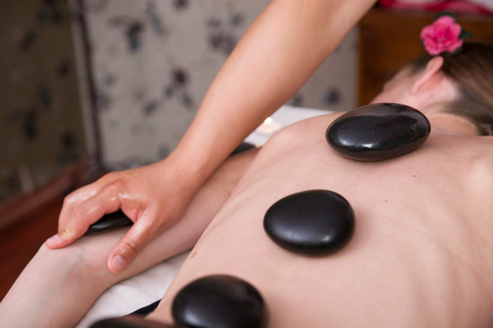 Rosa Massage - Contact Rosa Massage